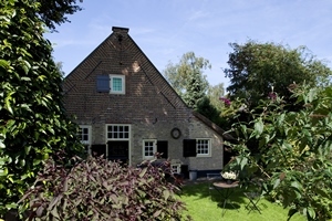 boerderij in het groen in Blaricum